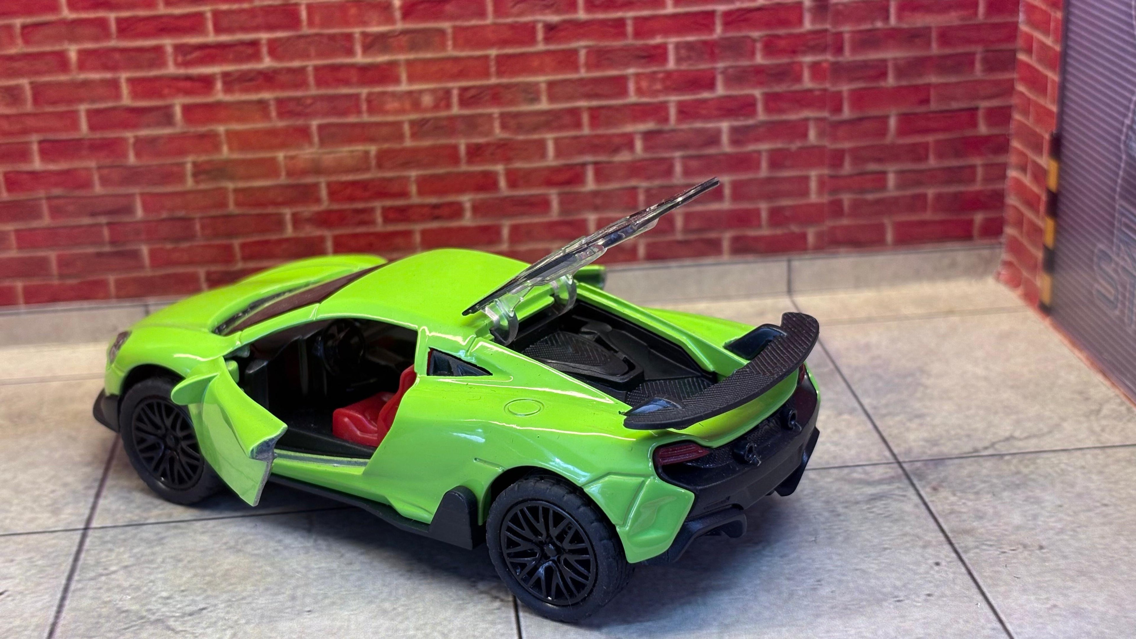 McLaren 600LT 1:36 Scale
