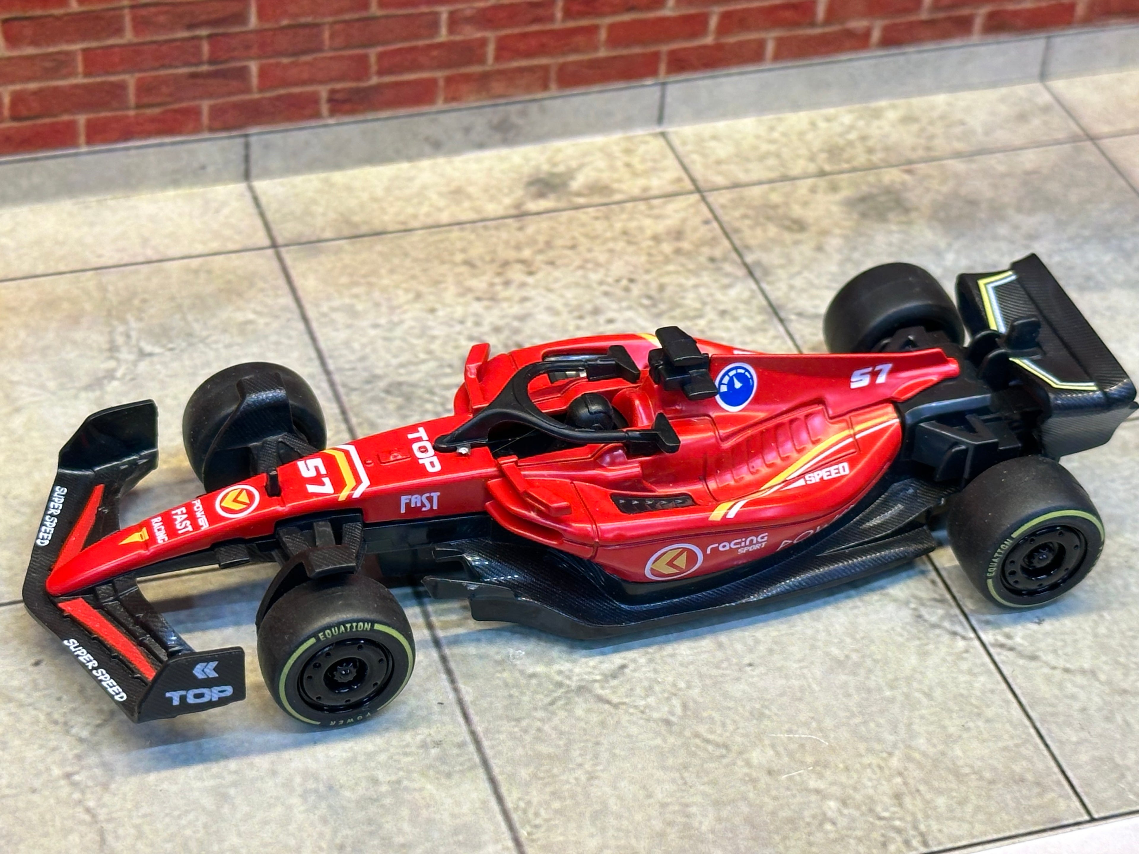 Formula Red 1:43 Box piece