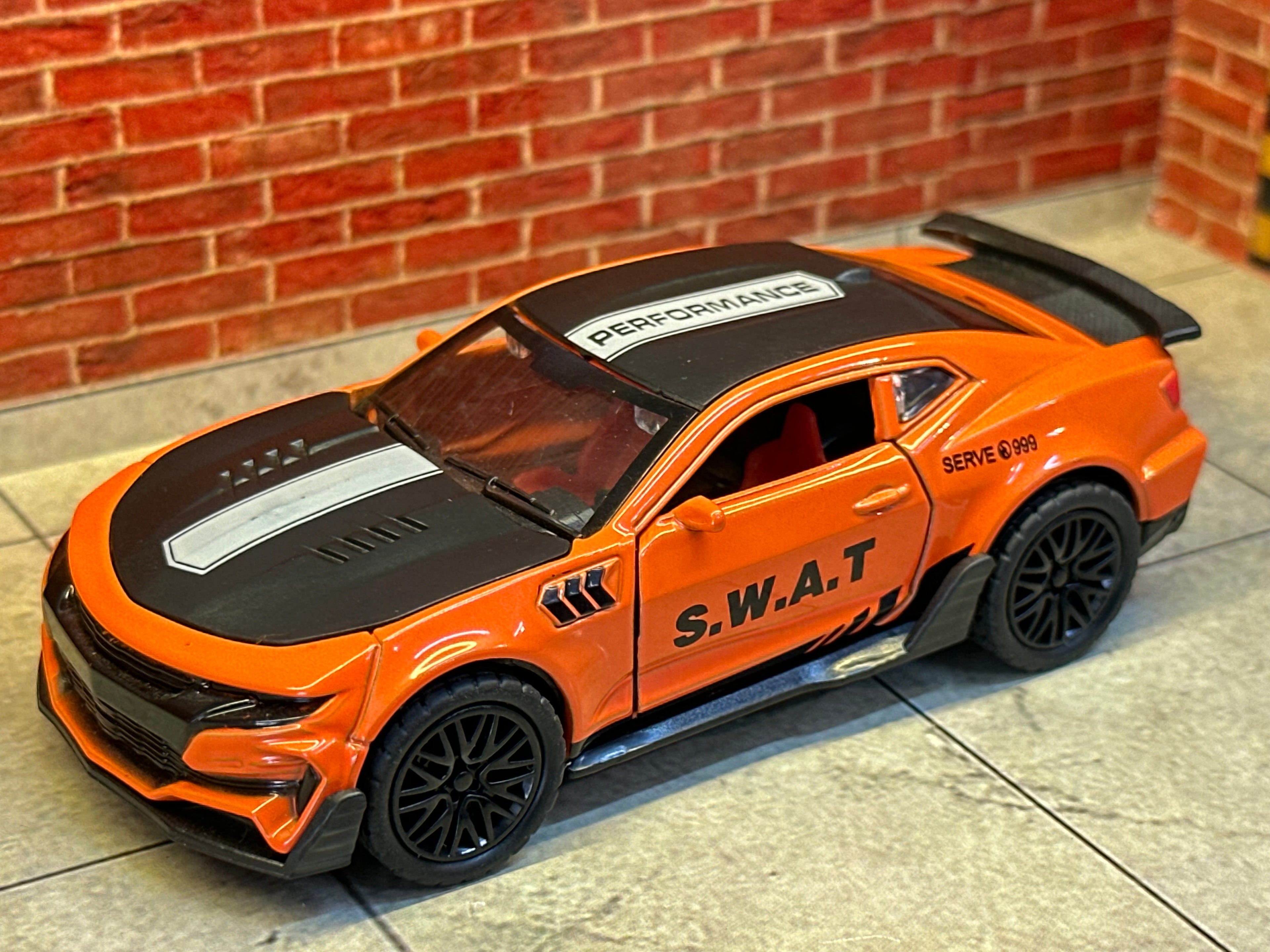 Chevrolet Camaro ZL1 (Sixth Generation) 1:36 Scale Swat Edition