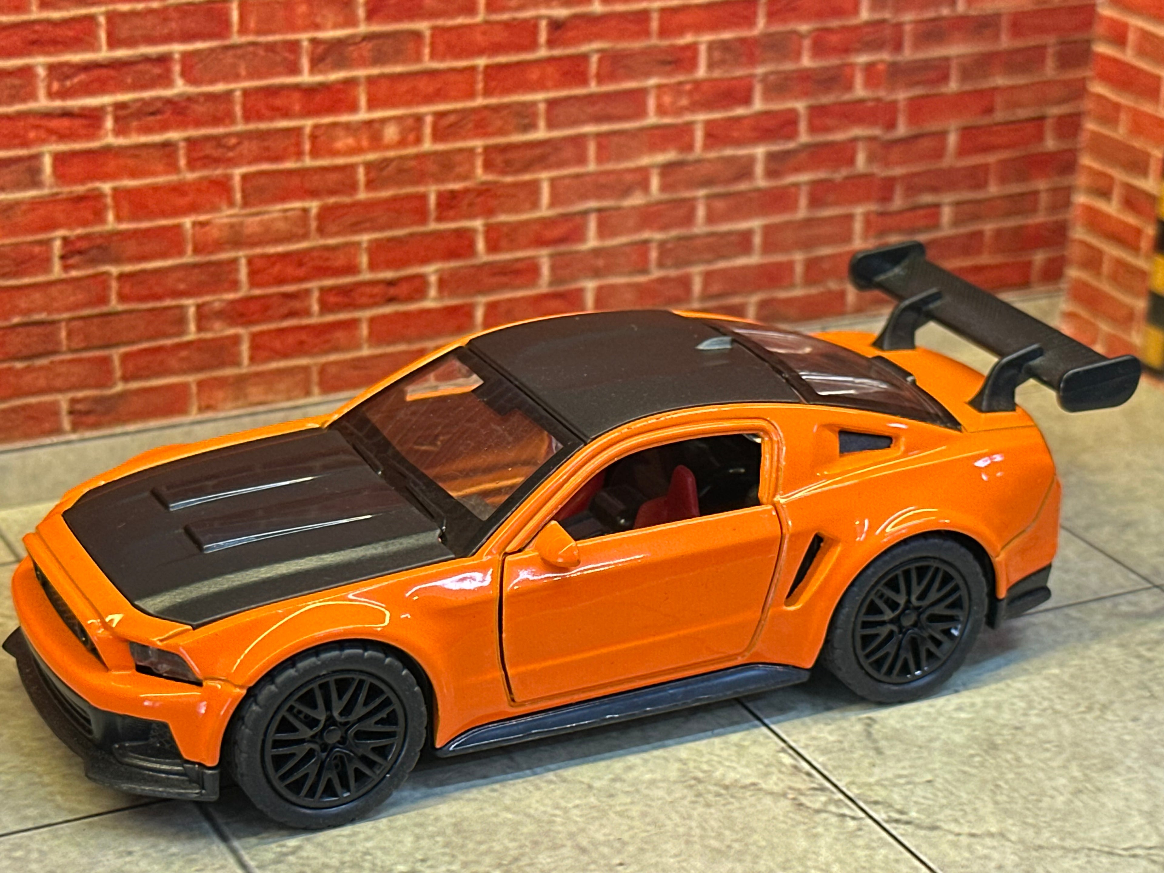 Ford Mustang GT 1:36 scale