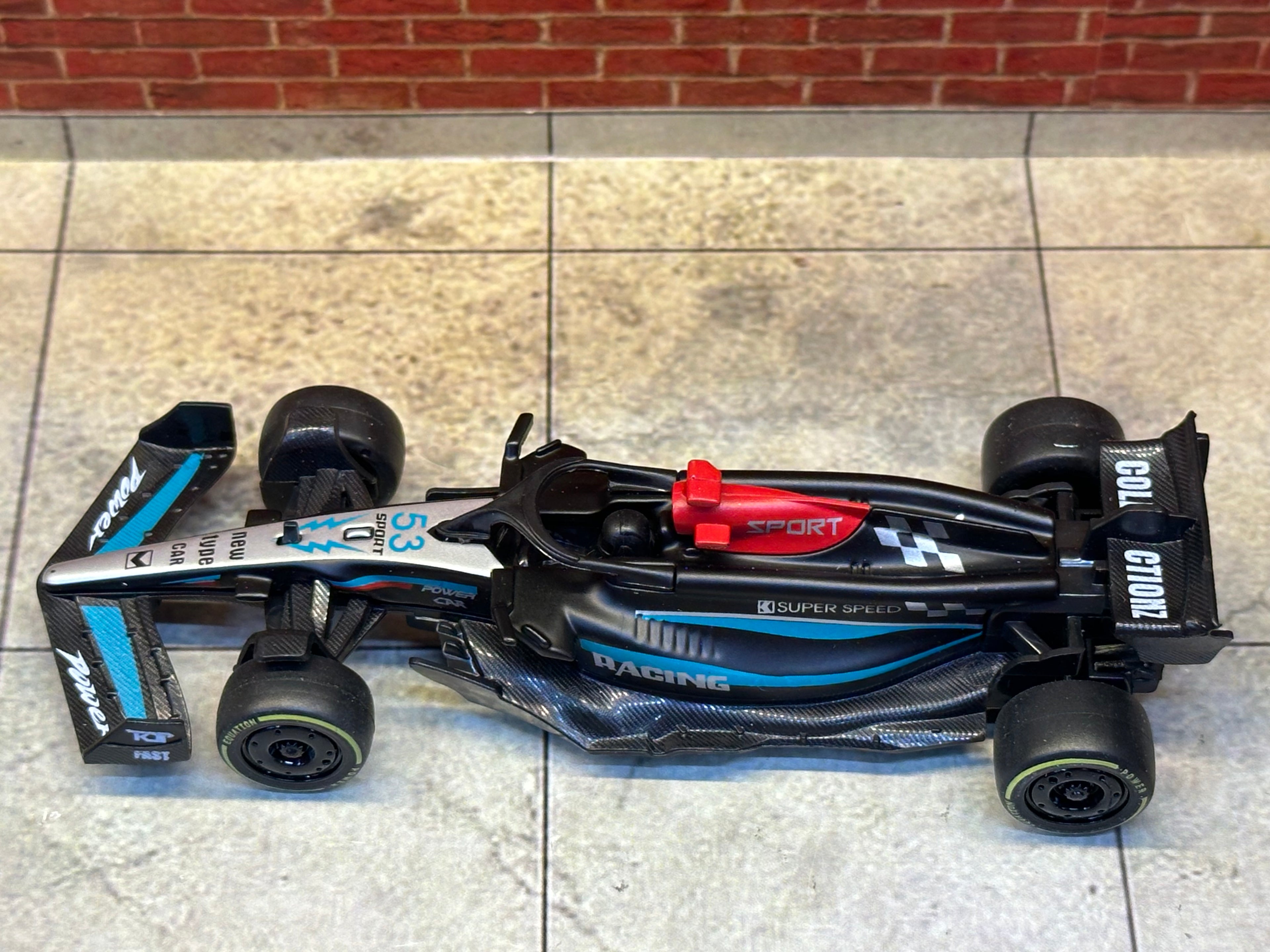 Formula Black & Blue 1:43 Scale Box piece