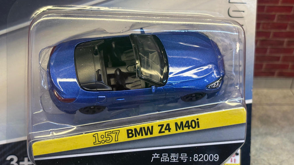 CCA Official Licensed BMW Z4 M40i 1:57 Scale