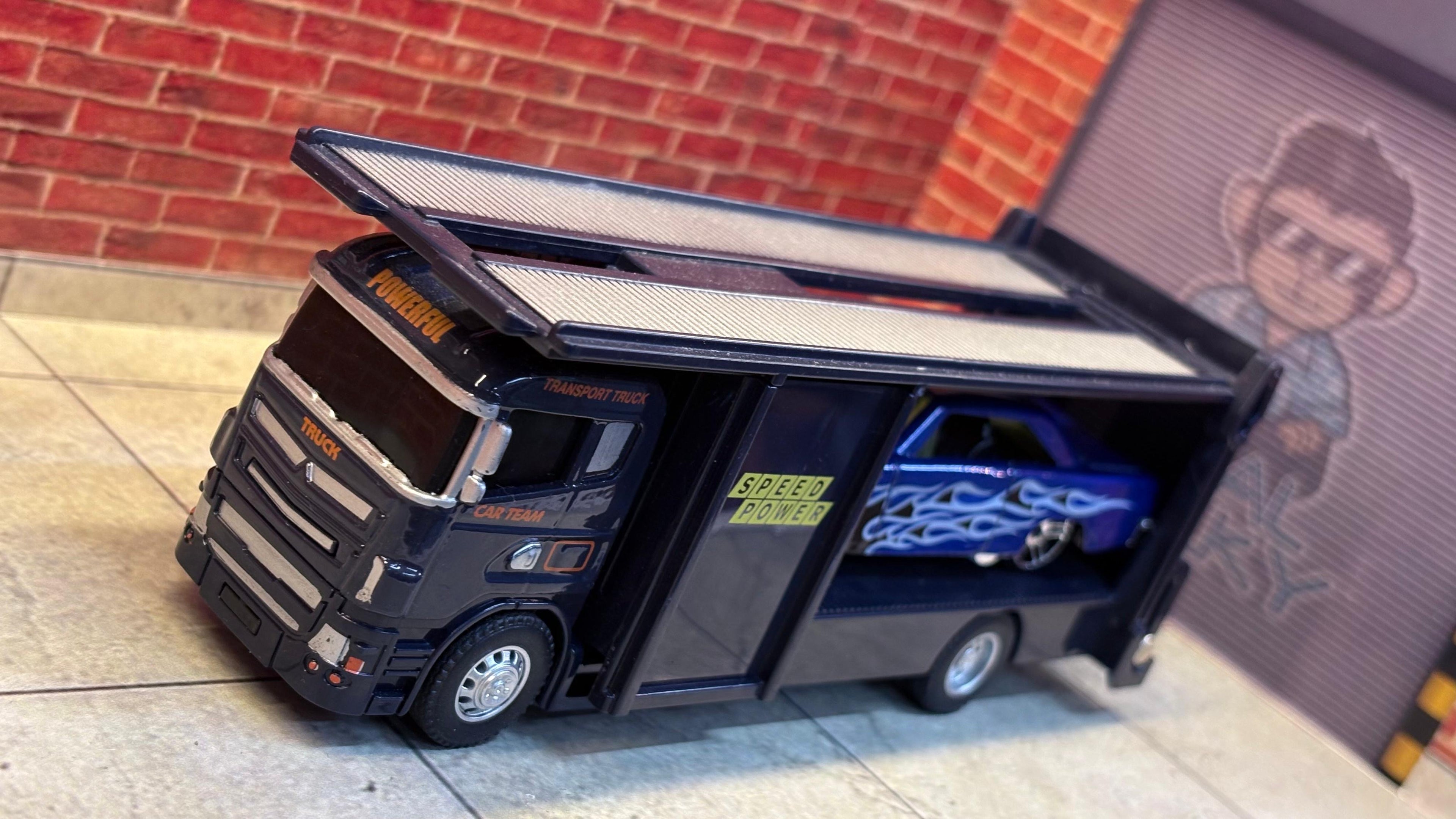 1:64 Diecast Transport Set – Navy & Blue Flames