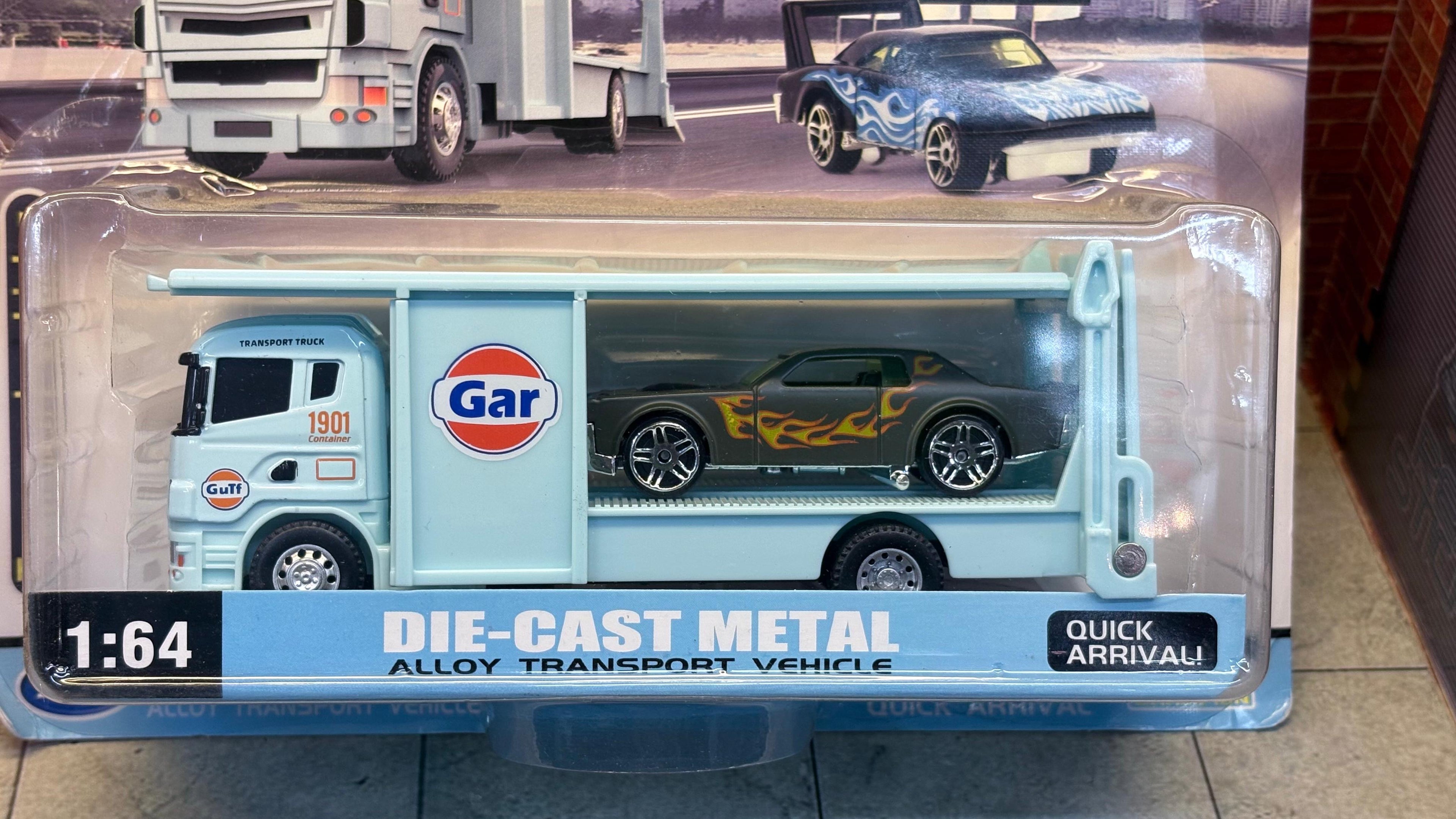1:64 Diecast Transport Set – Light Blue & Matte Green Flame Car