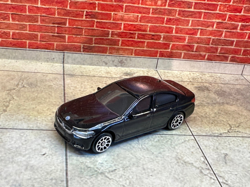 RMZ City Official Licensed BMW M550i 1:64 Scale