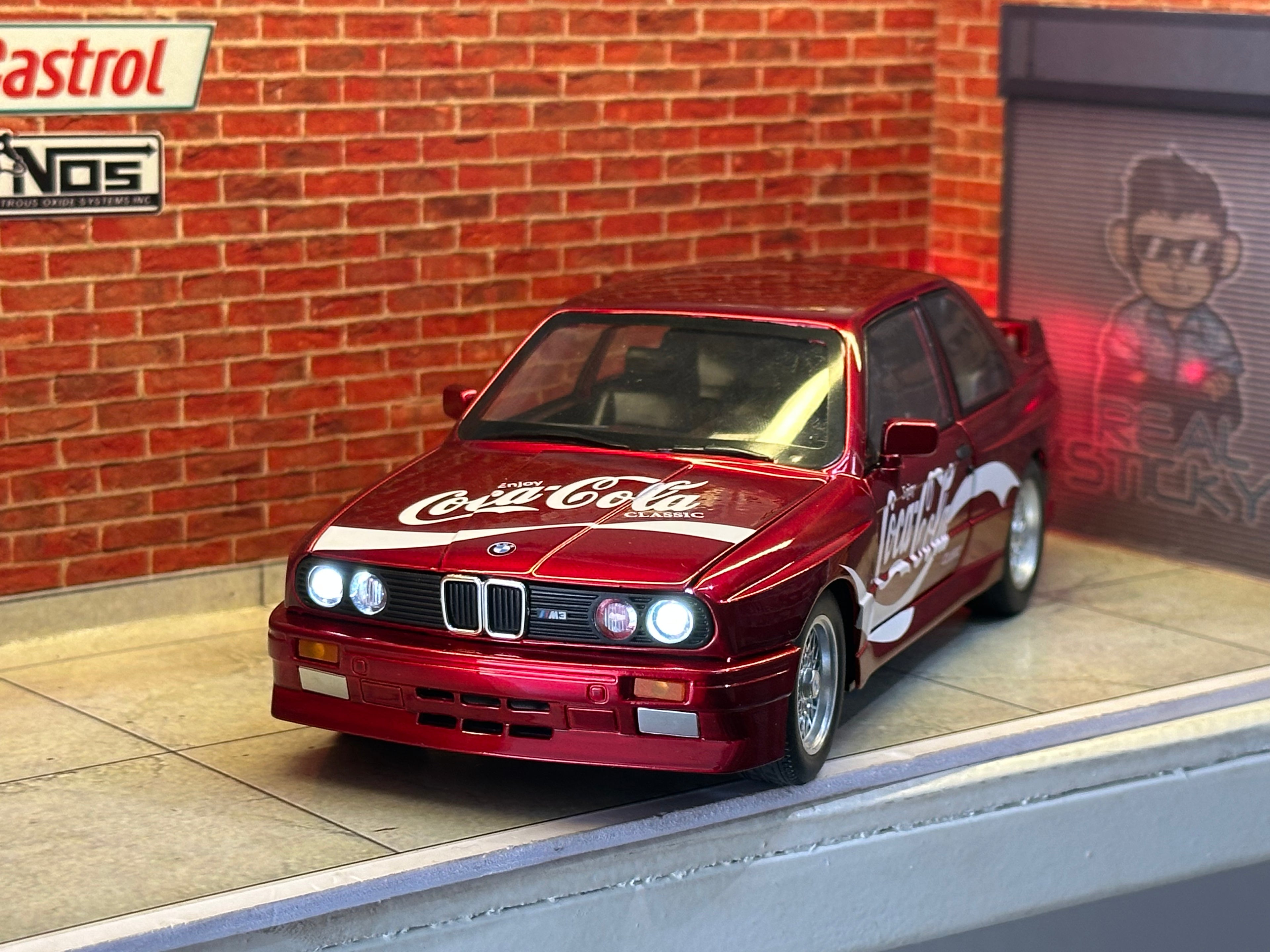 BMW M3 E30 COCOCOLA EDITION 1:24 SCALE