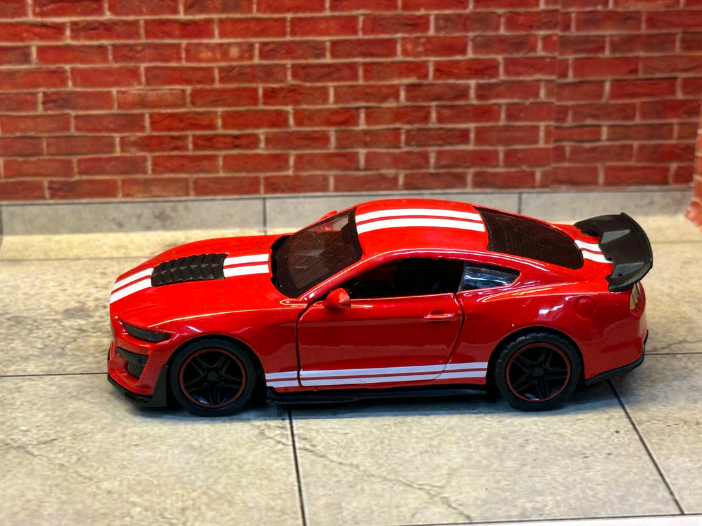 FORD MUSTANG SHELBY GT 500 1:43
