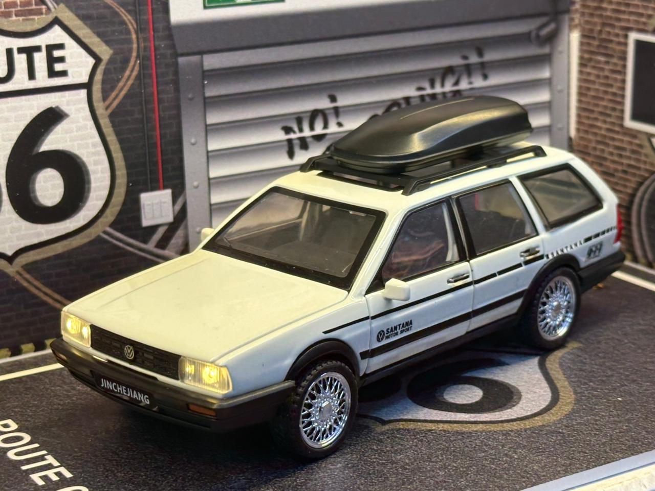 VOLKSWAGEN SANTANA 1:32 SCALE