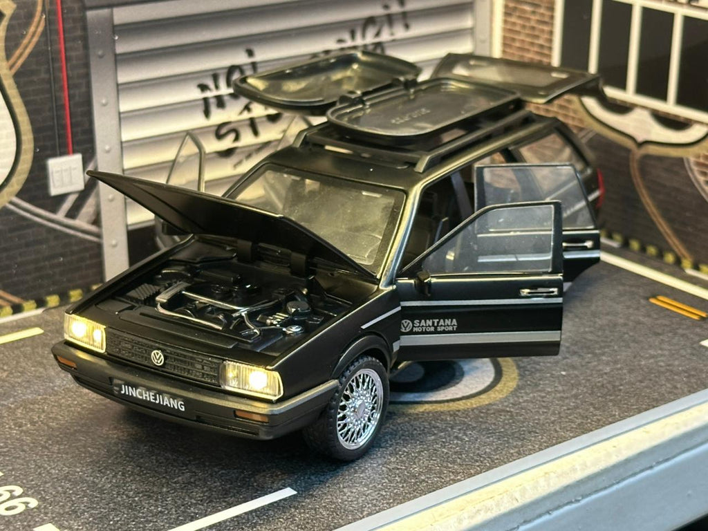 VOLKSWAGEN SANTANA 1:32 SCALE