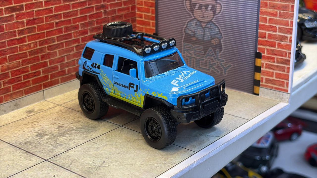 TOYOTA FJ CRUISER OFFROAD JEEP 1:36 SCALE