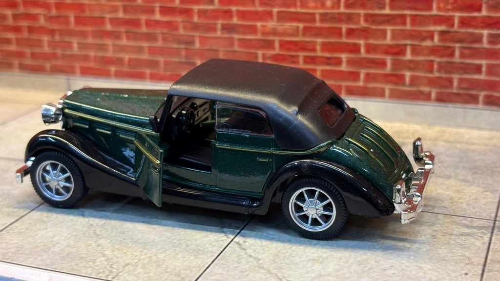 VINTAGE 1:36 SCALE DARK GREEN BOX PIECE