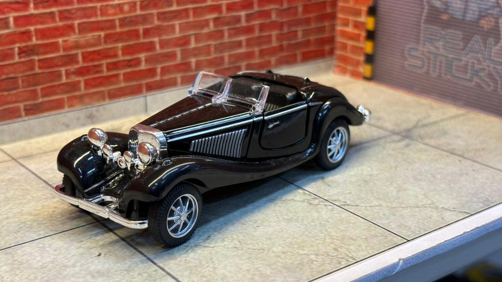 VINTAGE 1:36 SCALE OPEN ROOF BOX PIECE