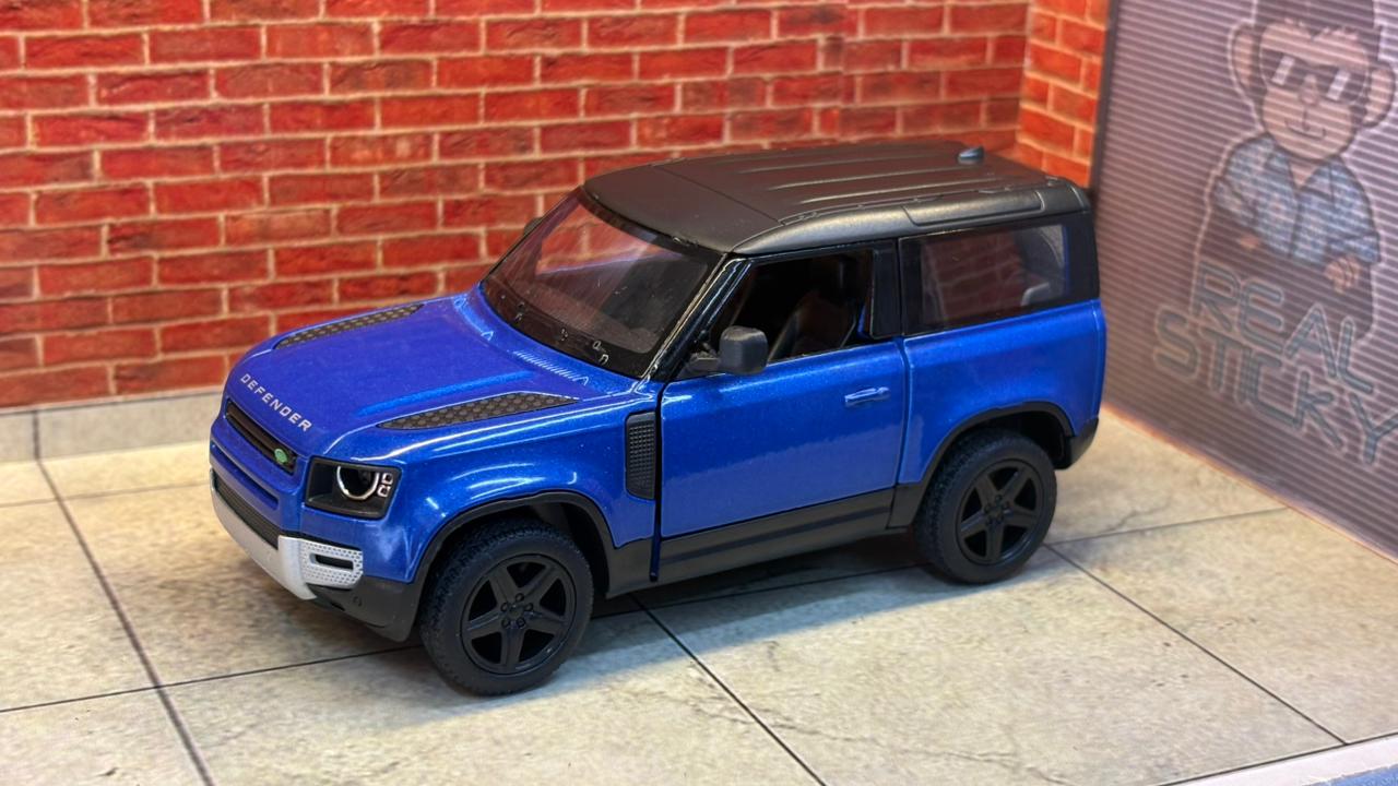 Kinsmart Official Licensed Land Rover Defender 90 – 1:36 Scale Off-Road Diecast