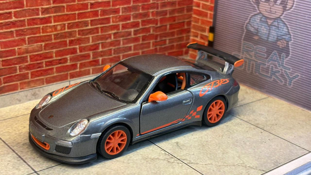 Kinsmart Porsche 911 (997) GT3 RS (1:36 Scale)
