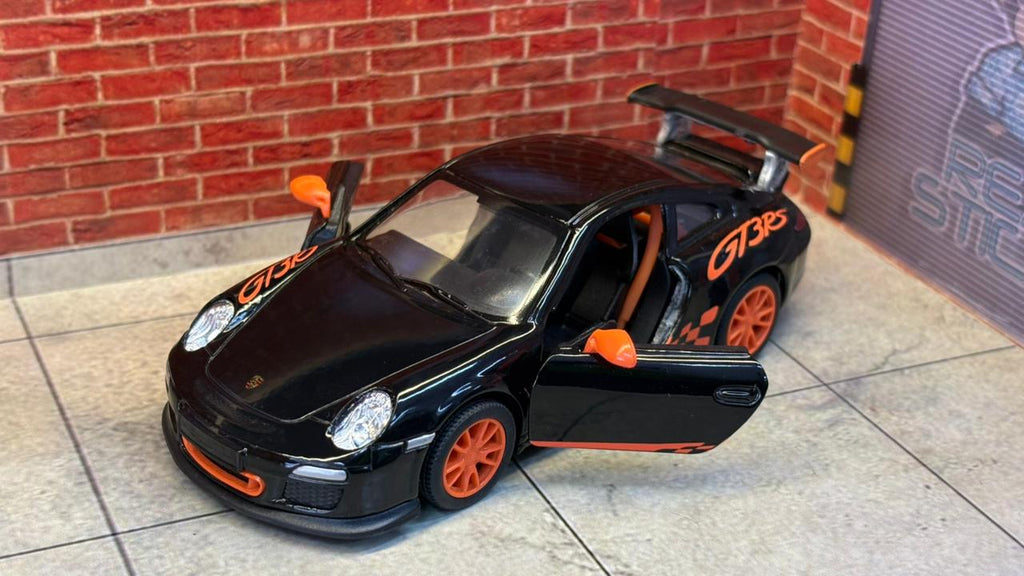 Kinsmart Porsche 911 (997) GT3 RS (1:36 Scale)