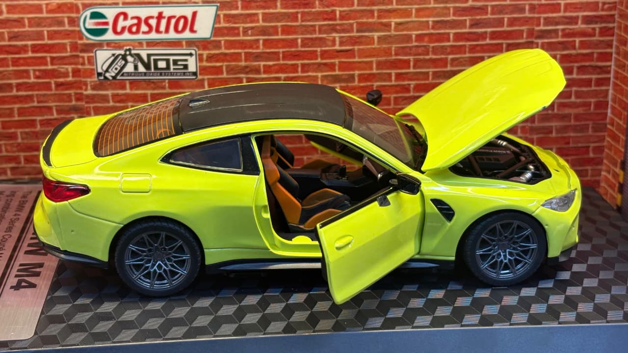 CCA 1:23 Scale BMW M4 Coupe - Official Licensed Diecast Model (Sao Paulo Yellow)