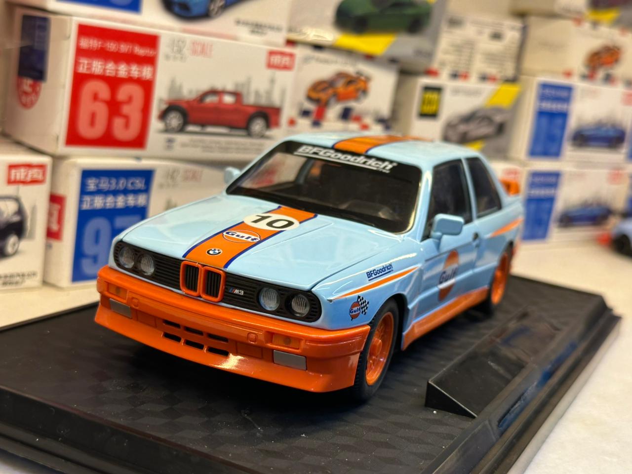 BMW M3 E30 GULF EDITION 1:24 SCALE