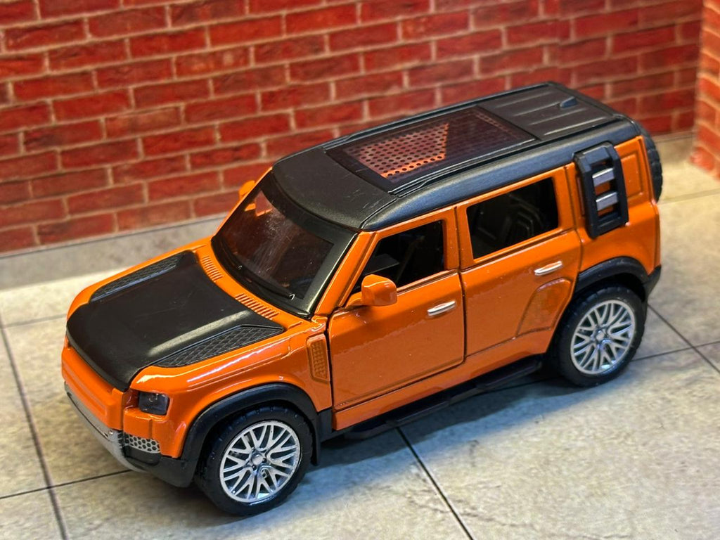 DEFENDER 1:36 SCALE 2 DOOR AND BOOT OPENABLE