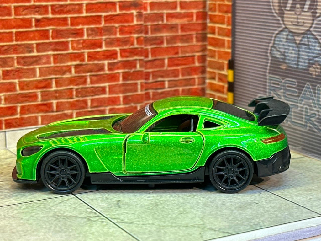 Mercedes-Benz AMG 1:43 Scale GREEN