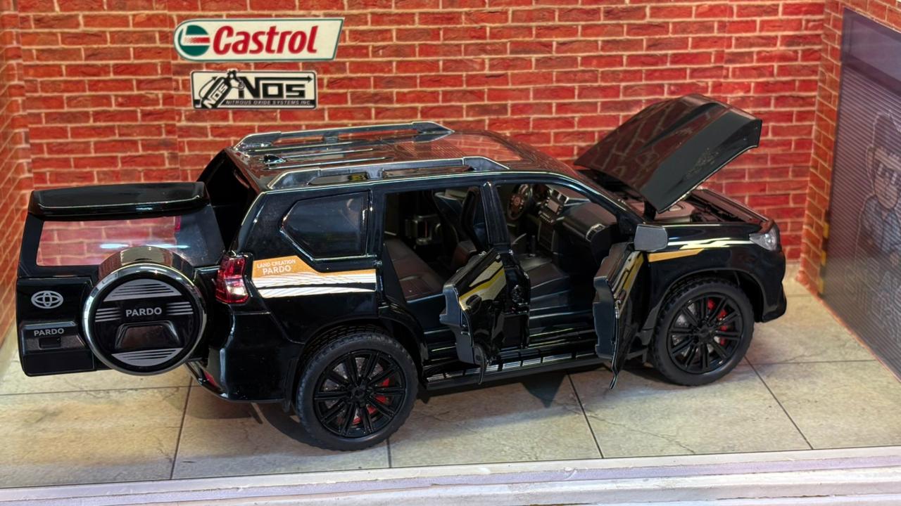 Toyota Land Cruiser Prado 1:24