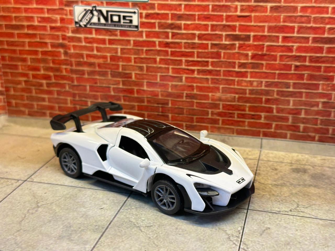 McLaren Senna 1:36 Scale