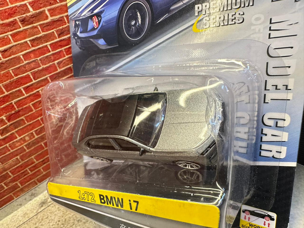 CCA 1:72 Scale BMW i7 Diecast Model Car - GREY Metallic (Working Suspension)