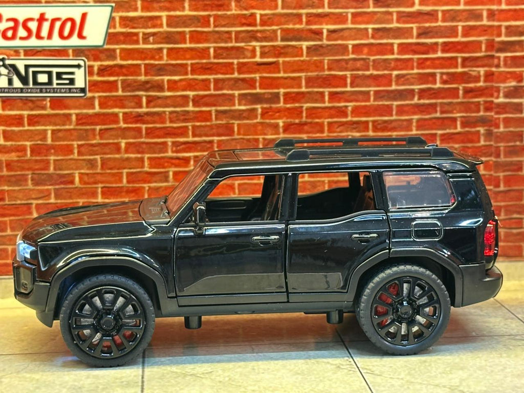 2024 Toyota Land Cruiser (J250 series) 1:32 Scale