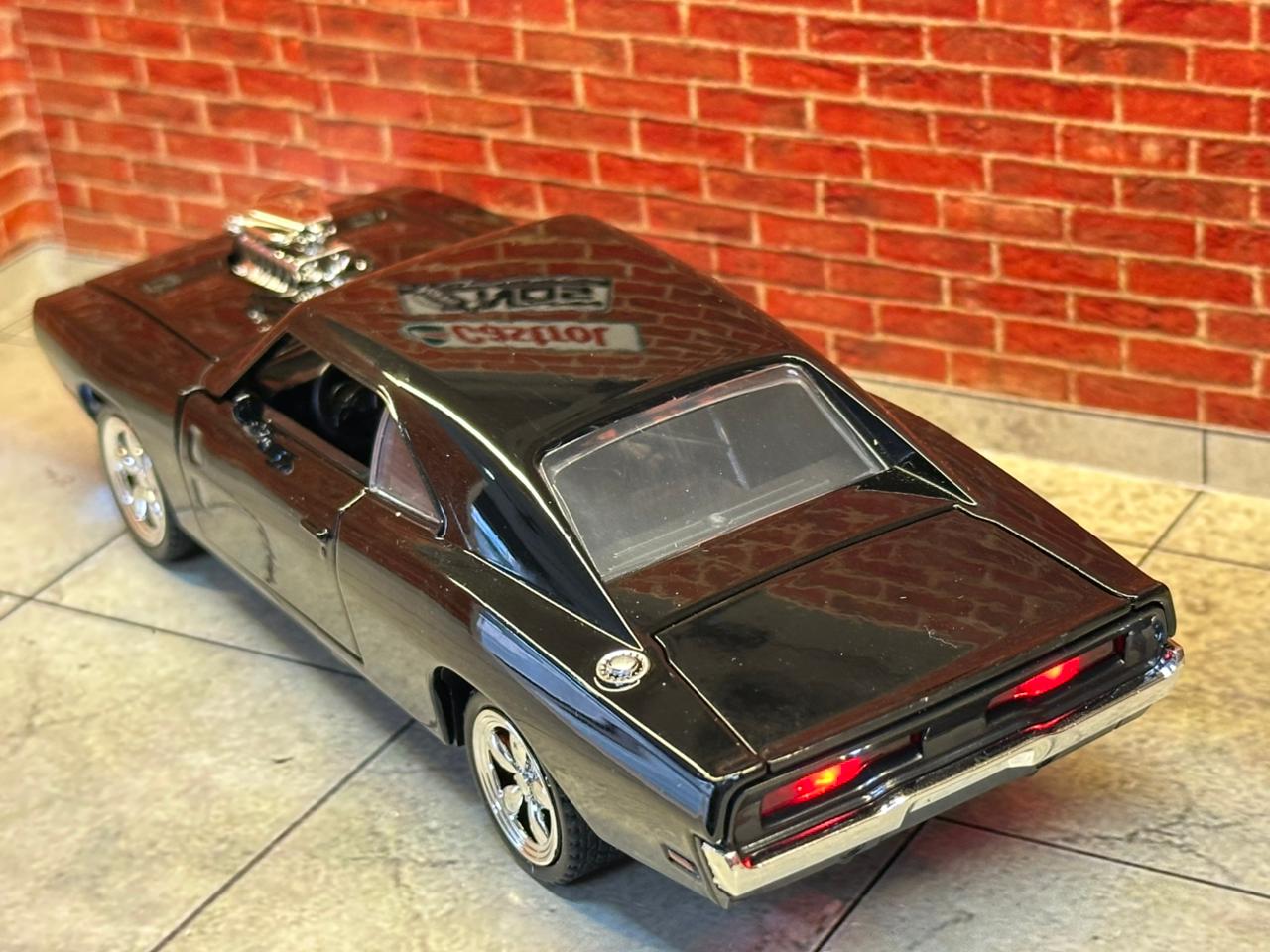1970 Dodge Charger R/T 1:32 Scale