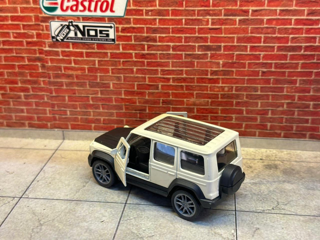Mercedes Benz Gwagon 1:43 Scale