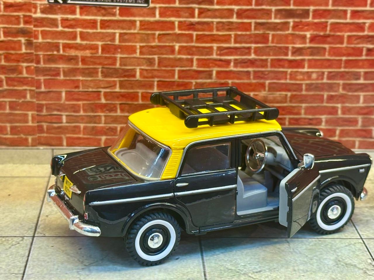 PREMIER PADMINI TAXI 1:36 SCALE