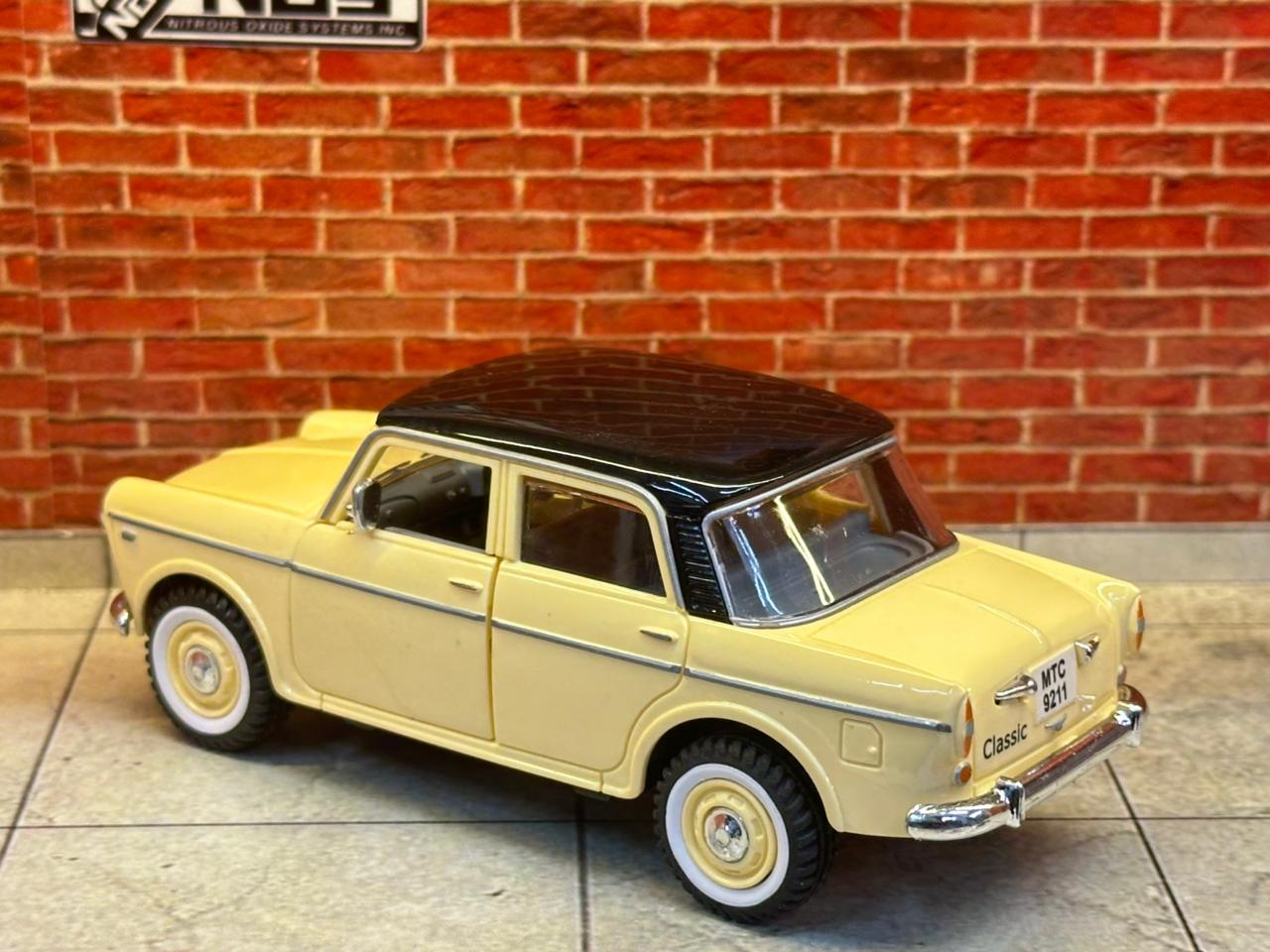 PREMIER PADMINI 1:36 SCALE