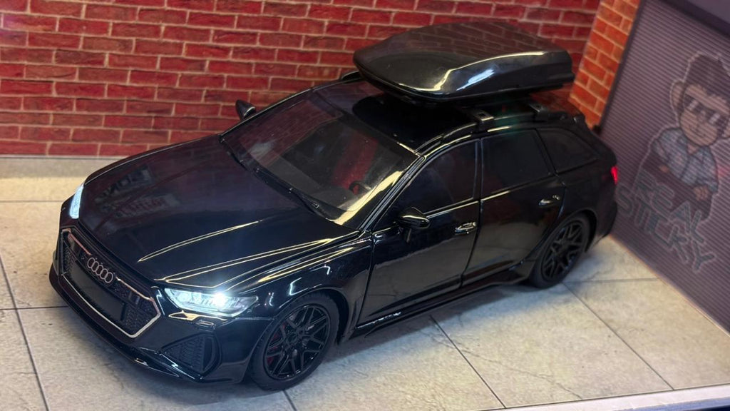 Audi RS6 Avant with Roof Box (Full black)