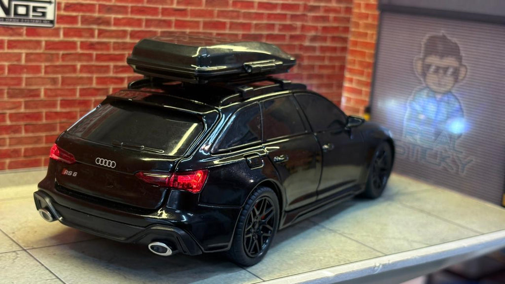 Audi RS6 Avant with Roof Box (Full black)