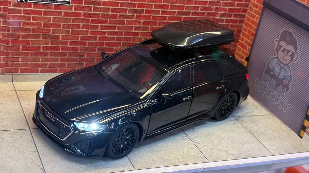 Audi RS6 Avant with Roof Box (Full black)