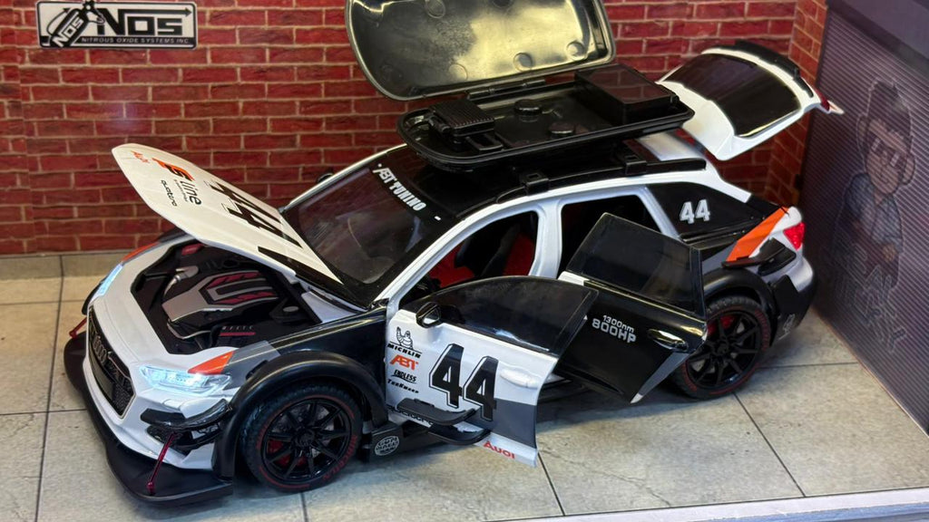 Audi RS6 Avant Modified with Roof Box & Racing Livery (Black & White)
