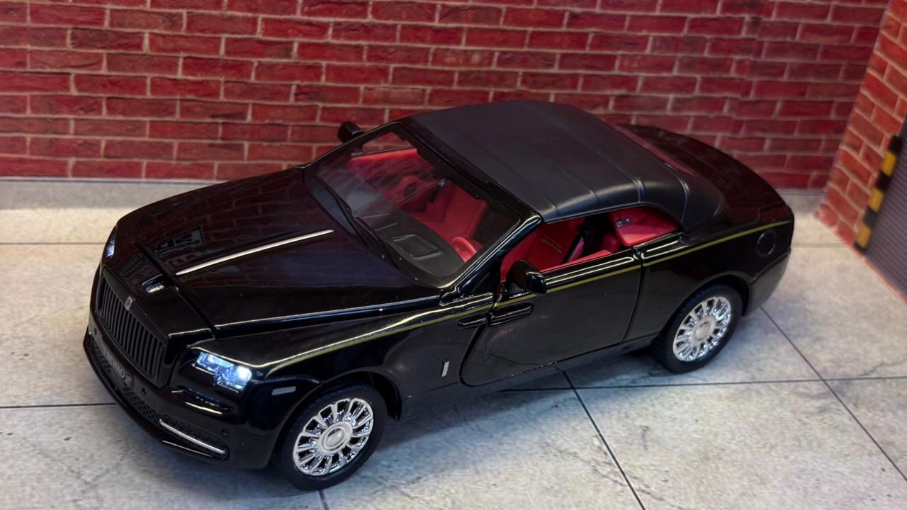 Rolls-Royce Dawn Convertible Black  1:32 Scale