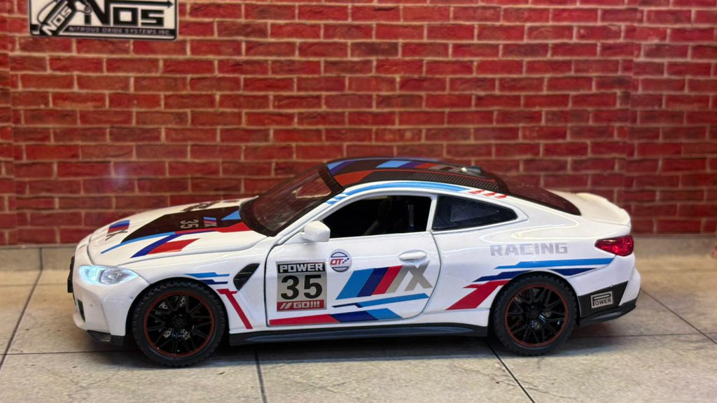 BMW M4 TRACK EDITION 1:32 SCALE