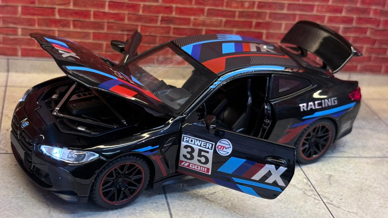 BMW M4 TRACK EDITION 1:32 SCALE