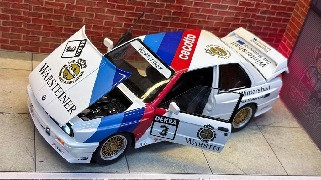 1:24 BMW E30 M3 DTM – Warsteiner Edition (Opening Bonnet & Doors)