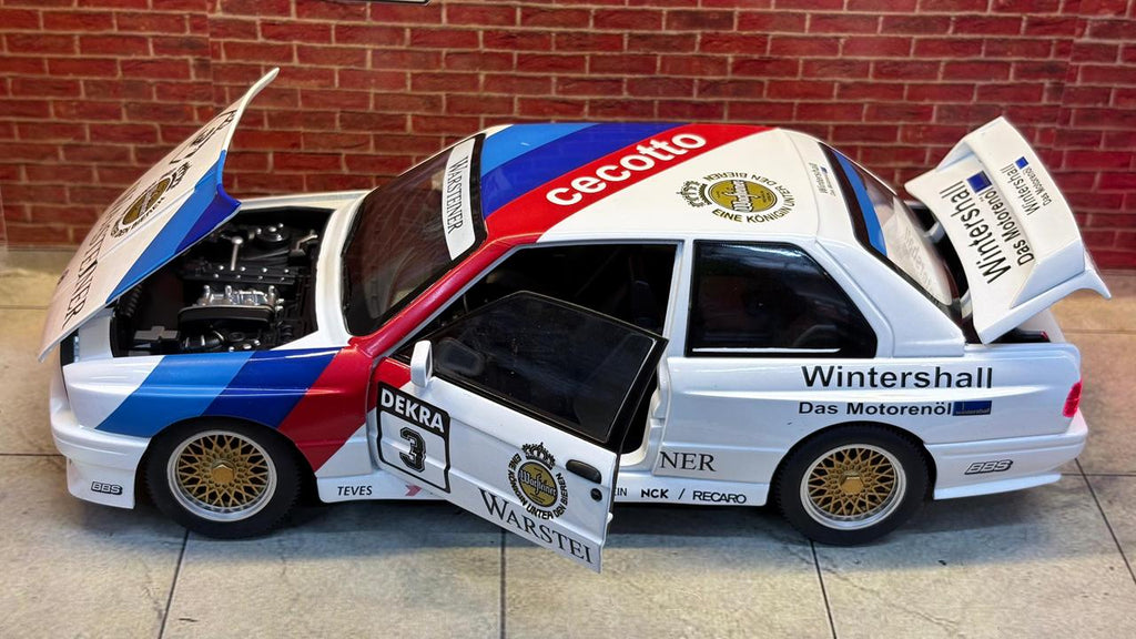 1:24 BMW E30 M3 DTM – Warsteiner Edition (Opening Bonnet & Doors)