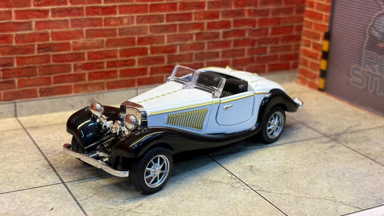 VINTAGE 1:36 SCALE OPEN ROOF BOX PIECE