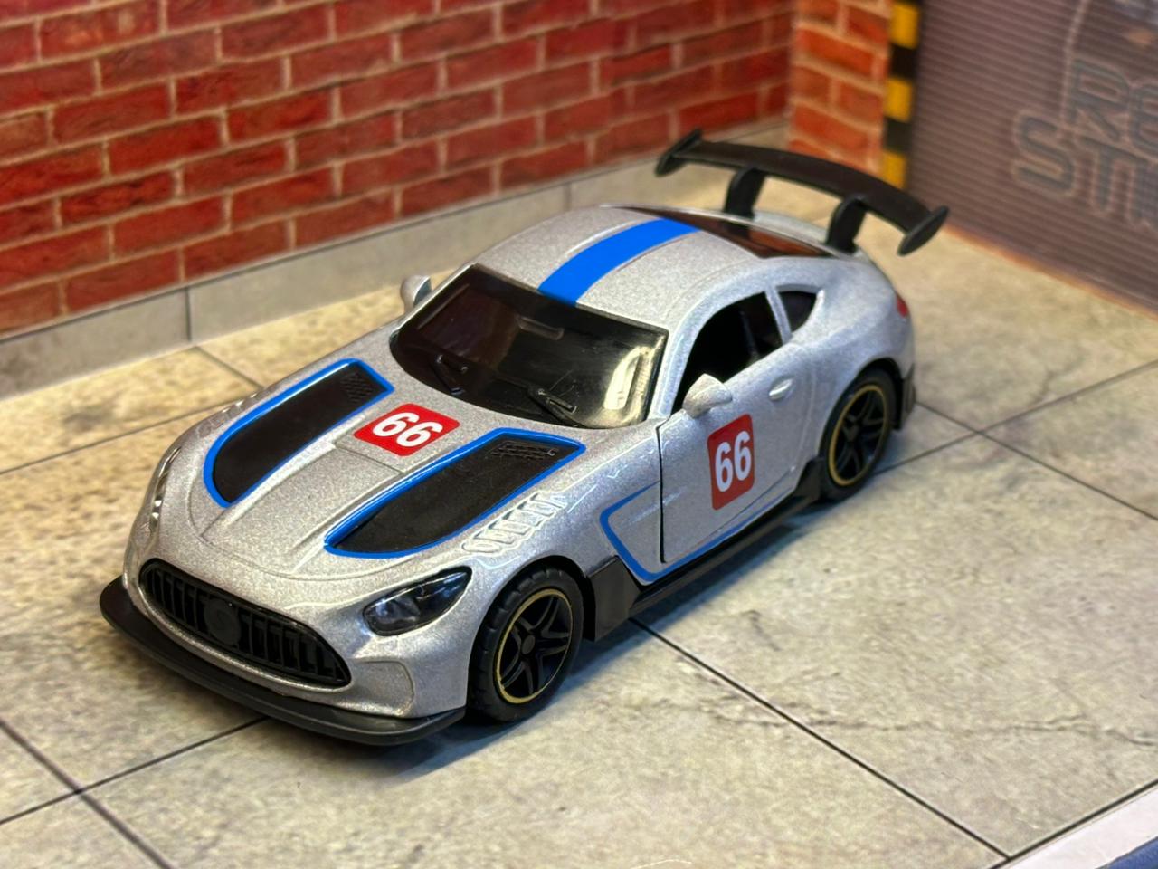 Mercedes-Benz AMG 1:43 SCALE Rally Edition.