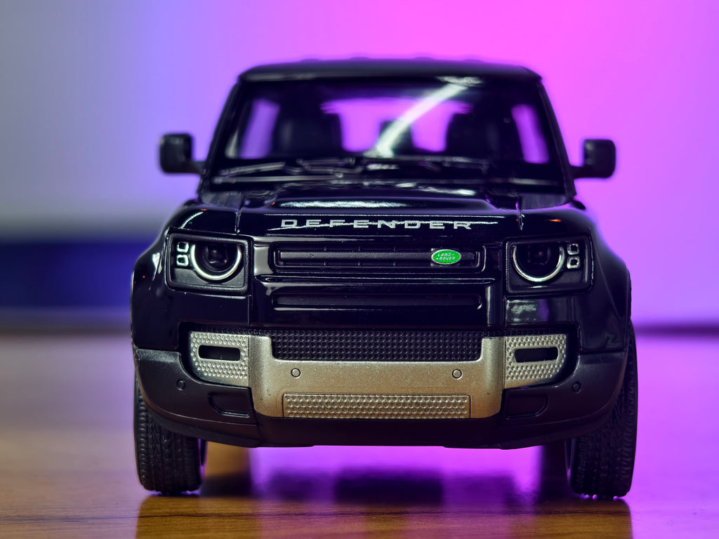 Kinsmart Official Licensed Land Rover Defender 90 – 1:36 Scale Off-Road Diecast