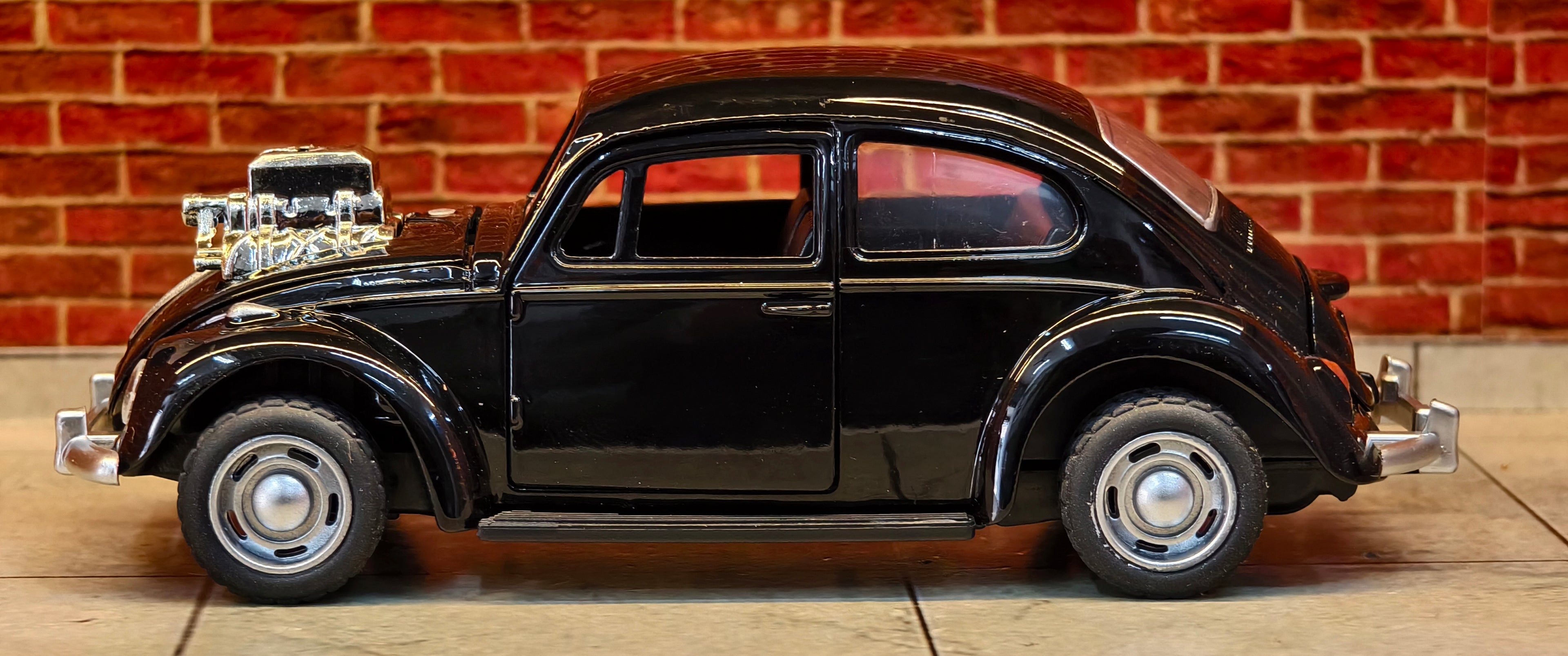 Volkswagen Beetle Super Charger Model 1:32 Scale
