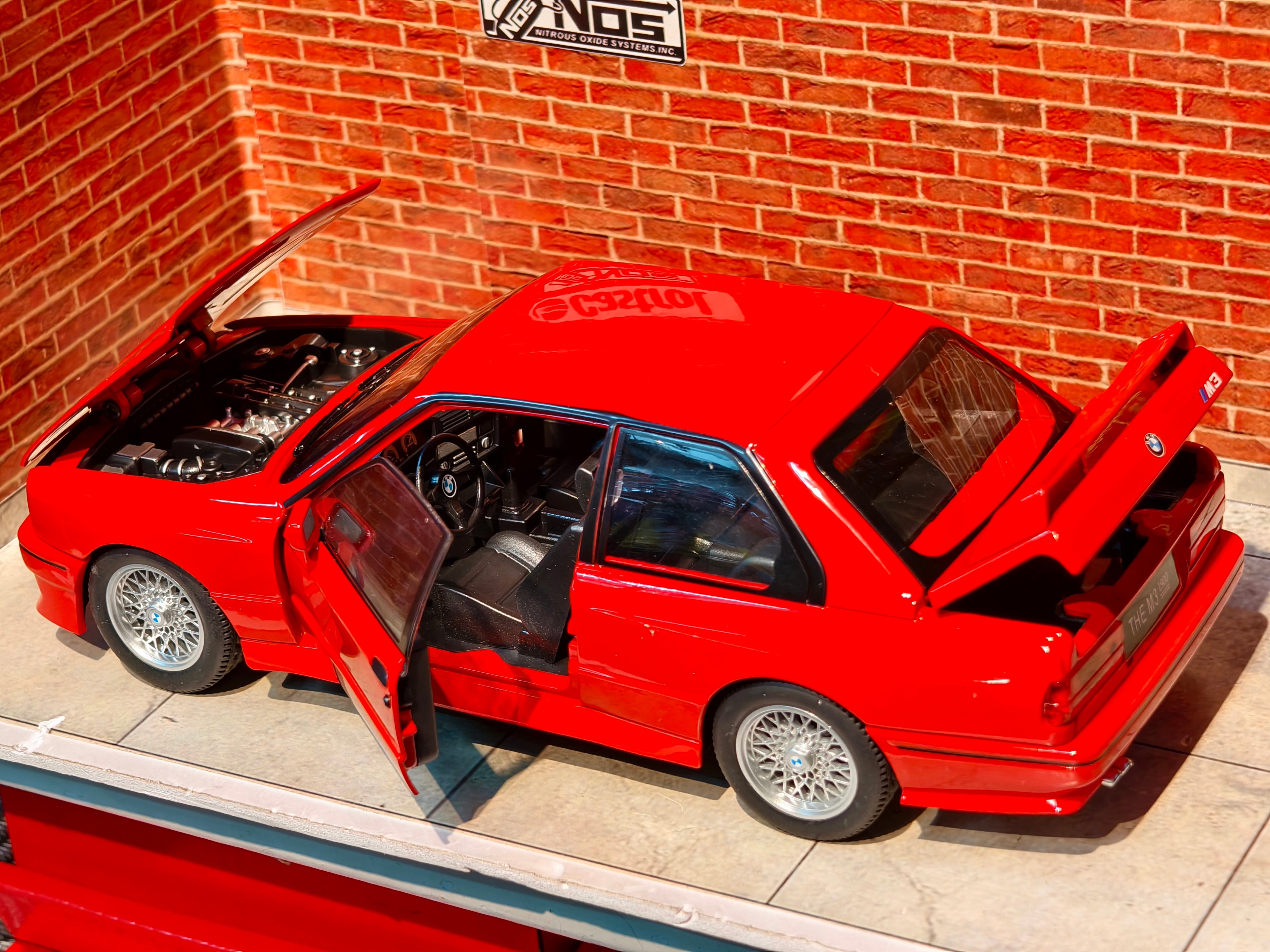 BMW E 30 Stock 1:24 Scale Premium Detailing