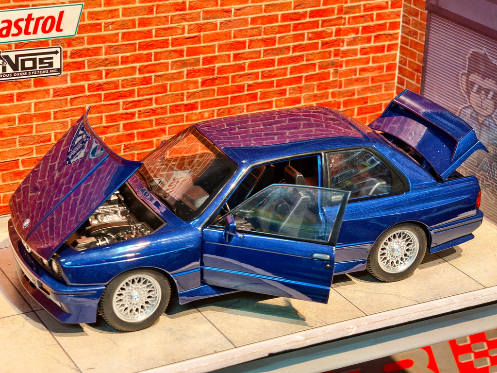 BMW E 30 Stock 1:24 Scale Premium Detailing