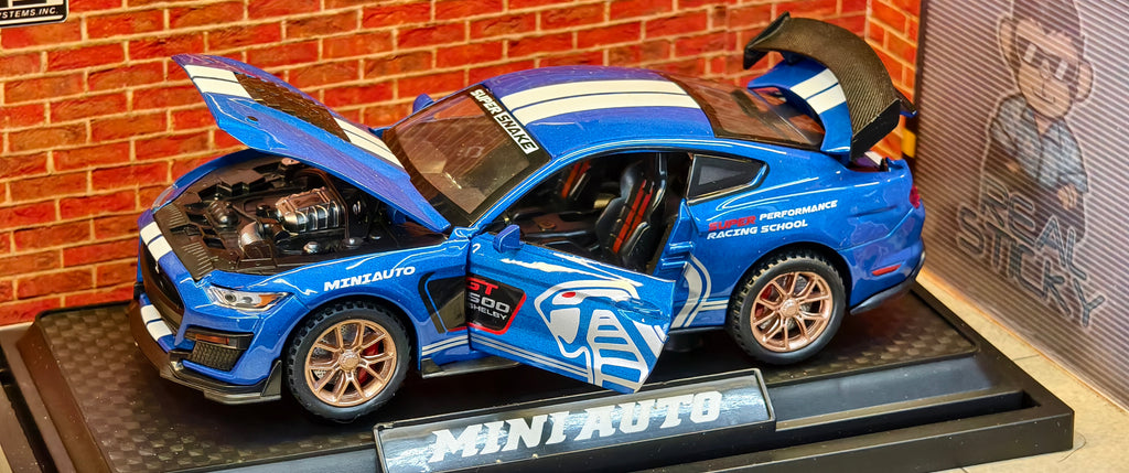 Shelby GT500 Super Snake Edition – 1:32 Scale Diecast Model with Light & Sound