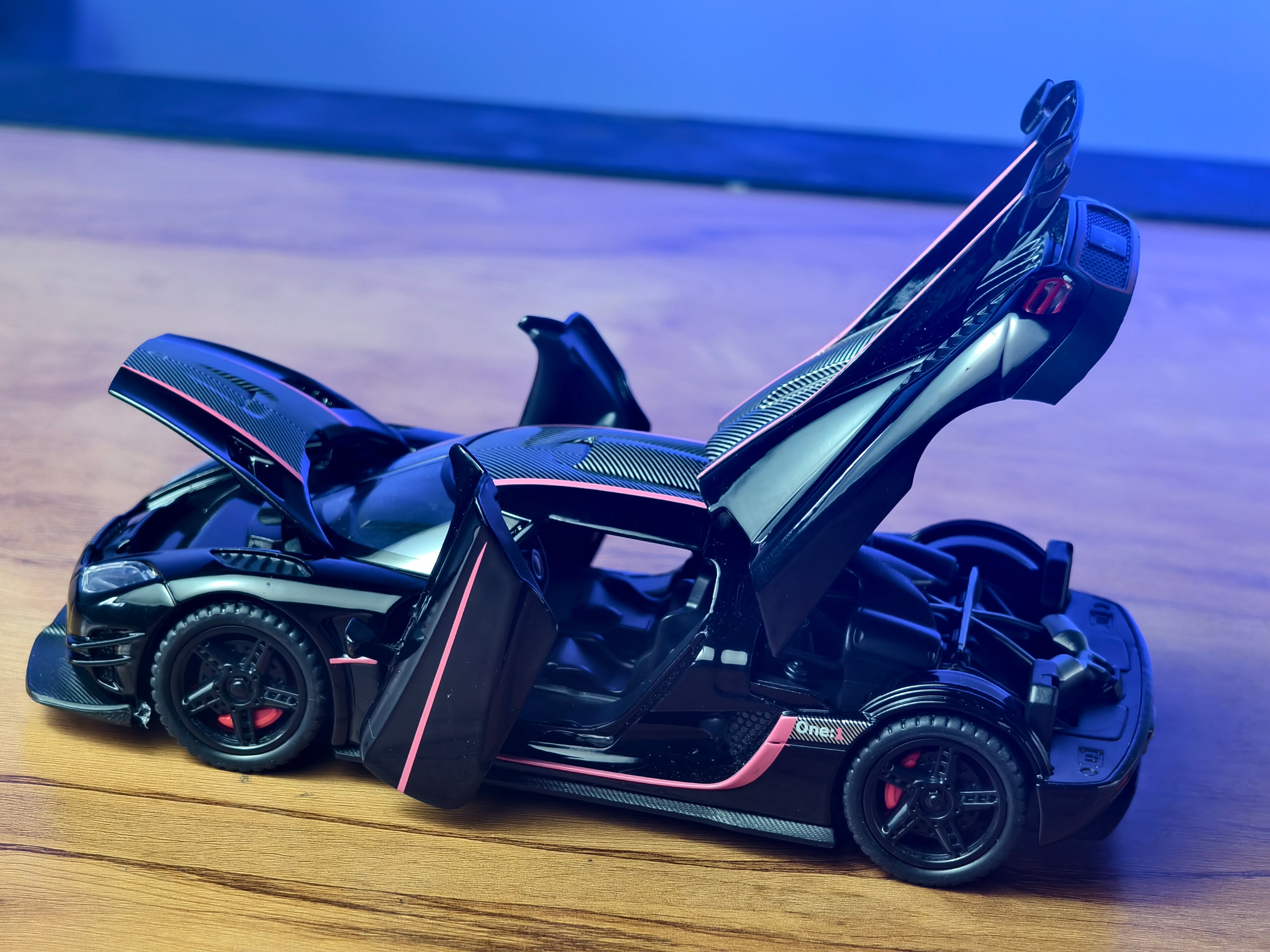 Koenigsegg One:1 1:32 Scale Premium Detailing
