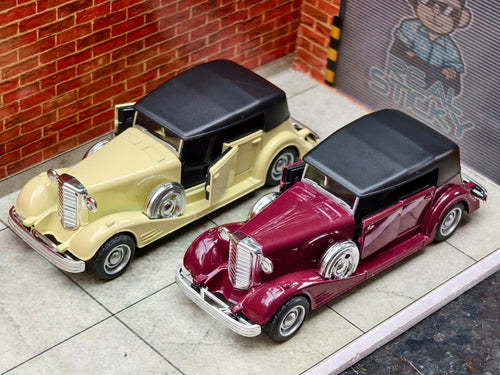 1930s-era Cadillac V16 1:32 Scale Vintage Car