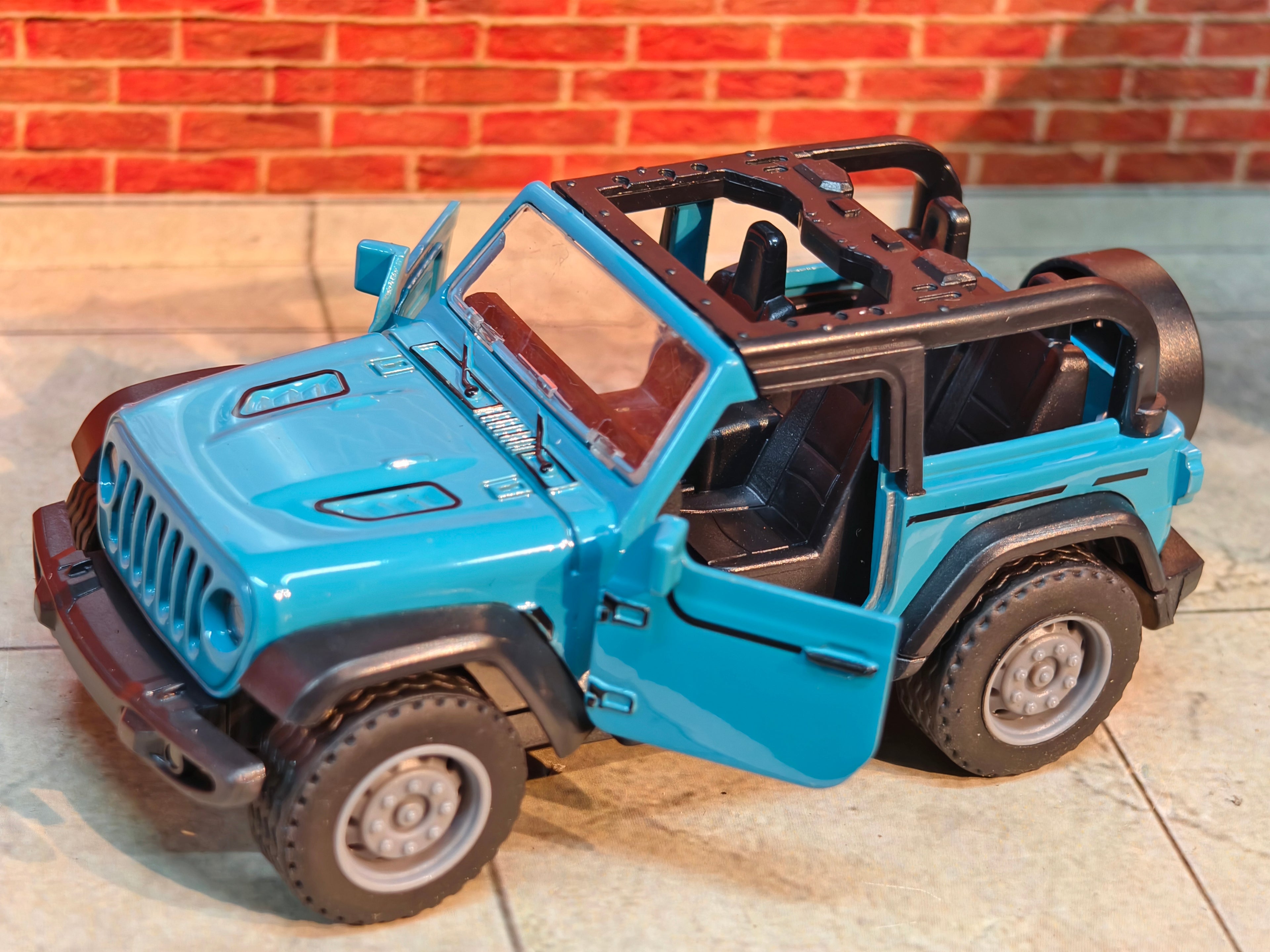 Jeep Wrangler 1:36 Scale